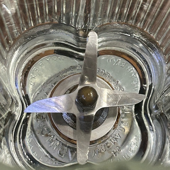 Vintage Waring Blender - Picture 3 of 8